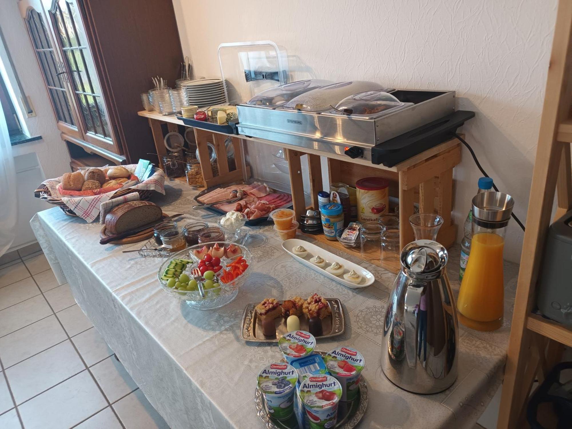 Gaestehaus A21 Kinheim Εξωτερικό φωτογραφία